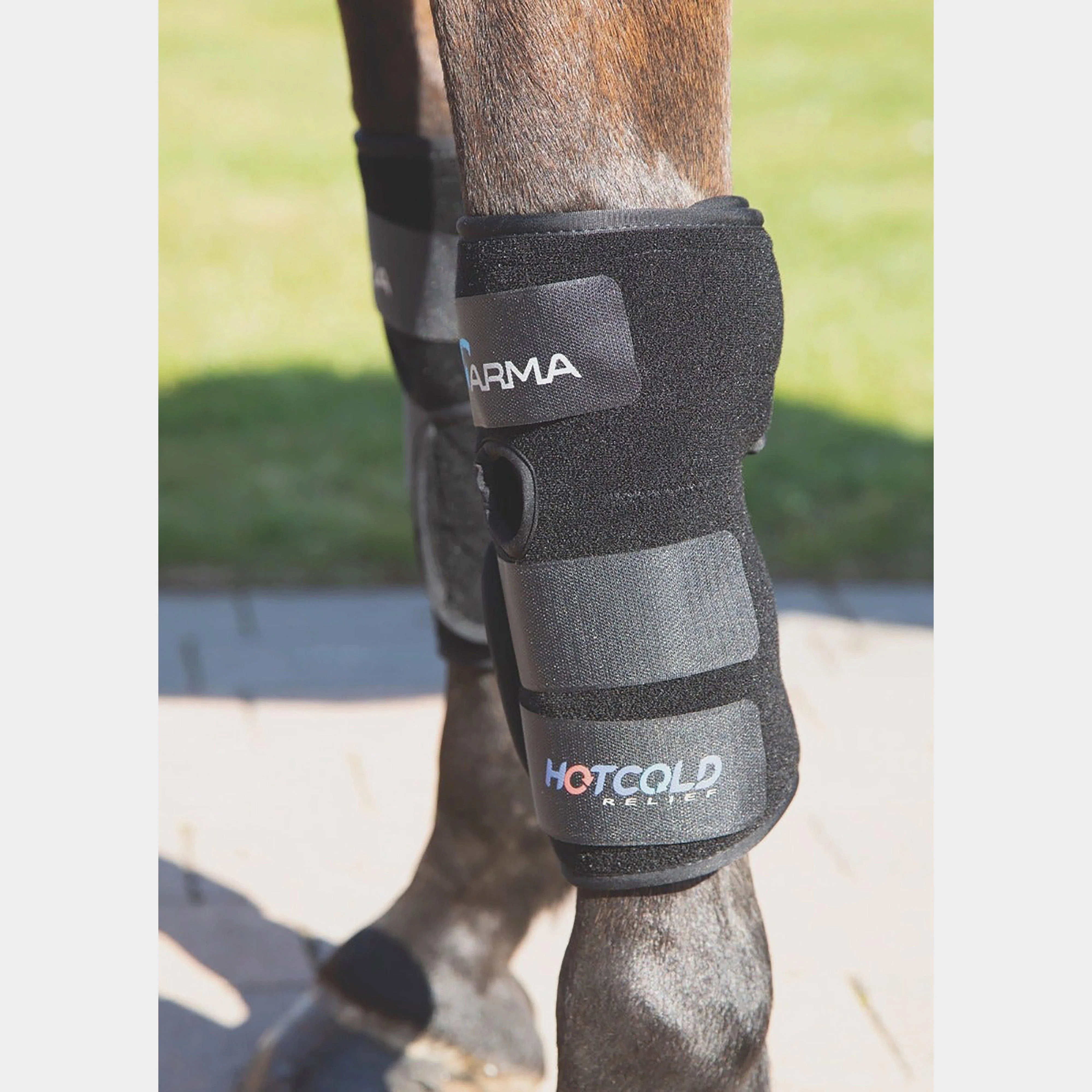 Hot/Cold Joint Relief Boots Black - Image 2