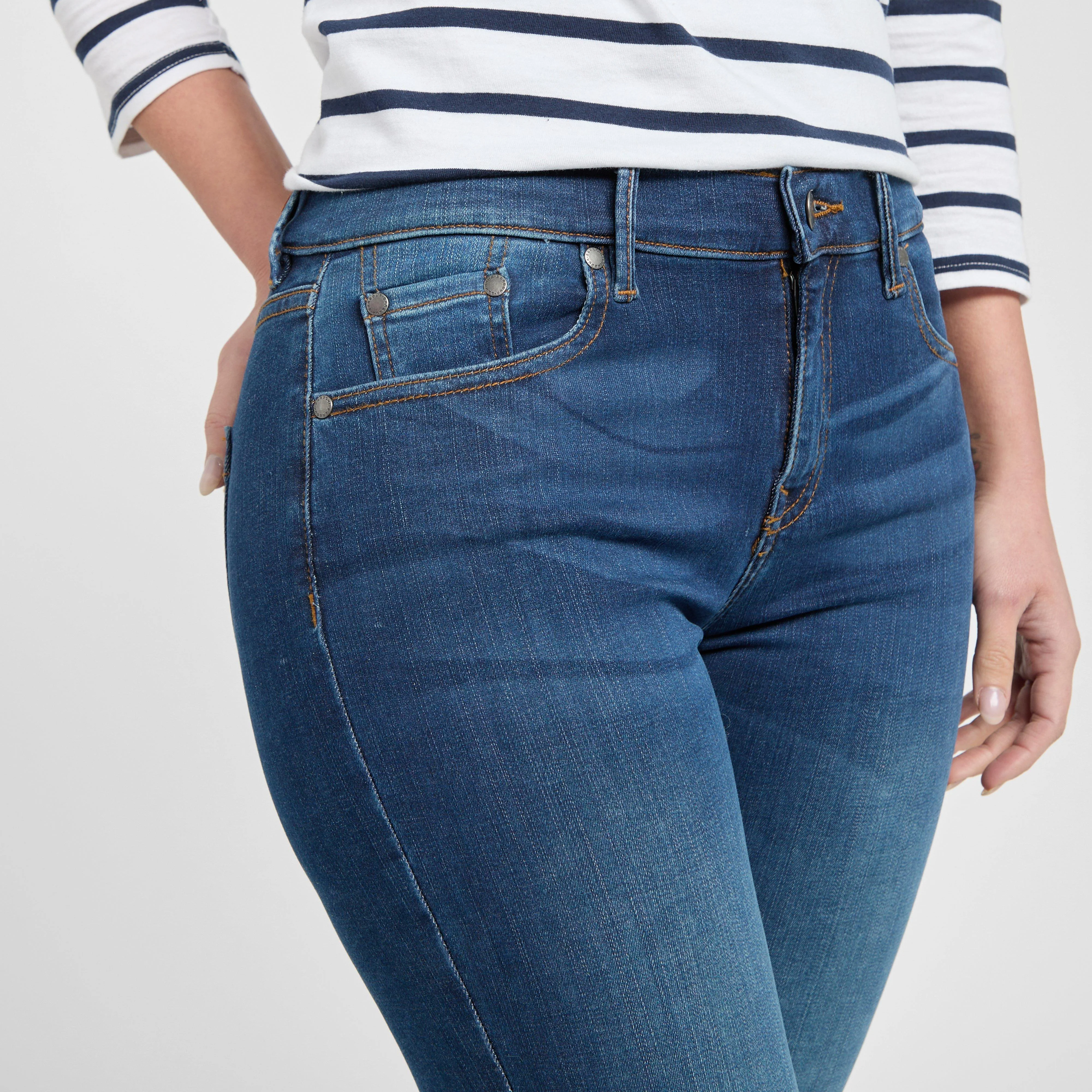 Womens Essential Slim Jeans Worn Blue - Image 4