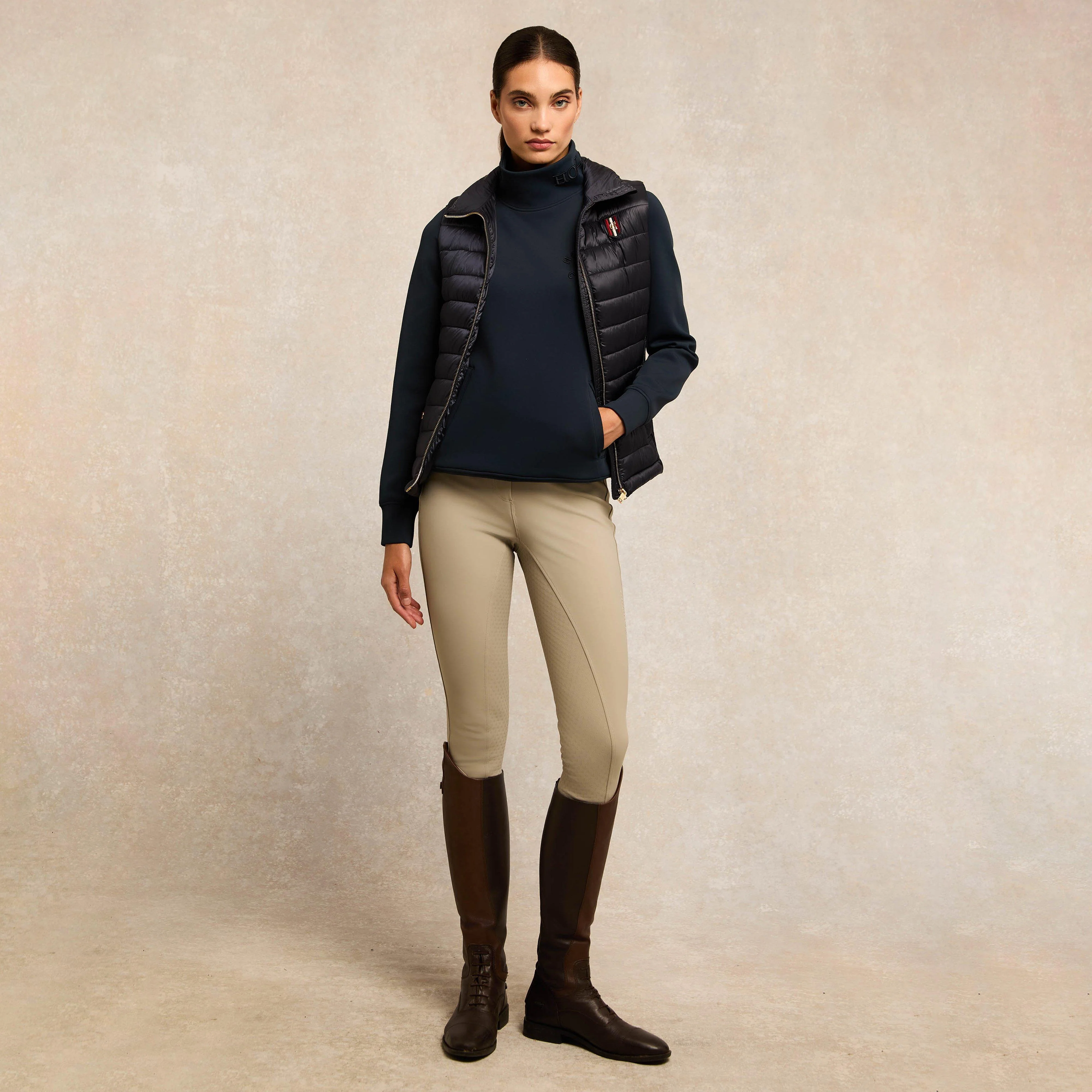 Womens Team Lightweight Gilet Ink Navy - Image 4