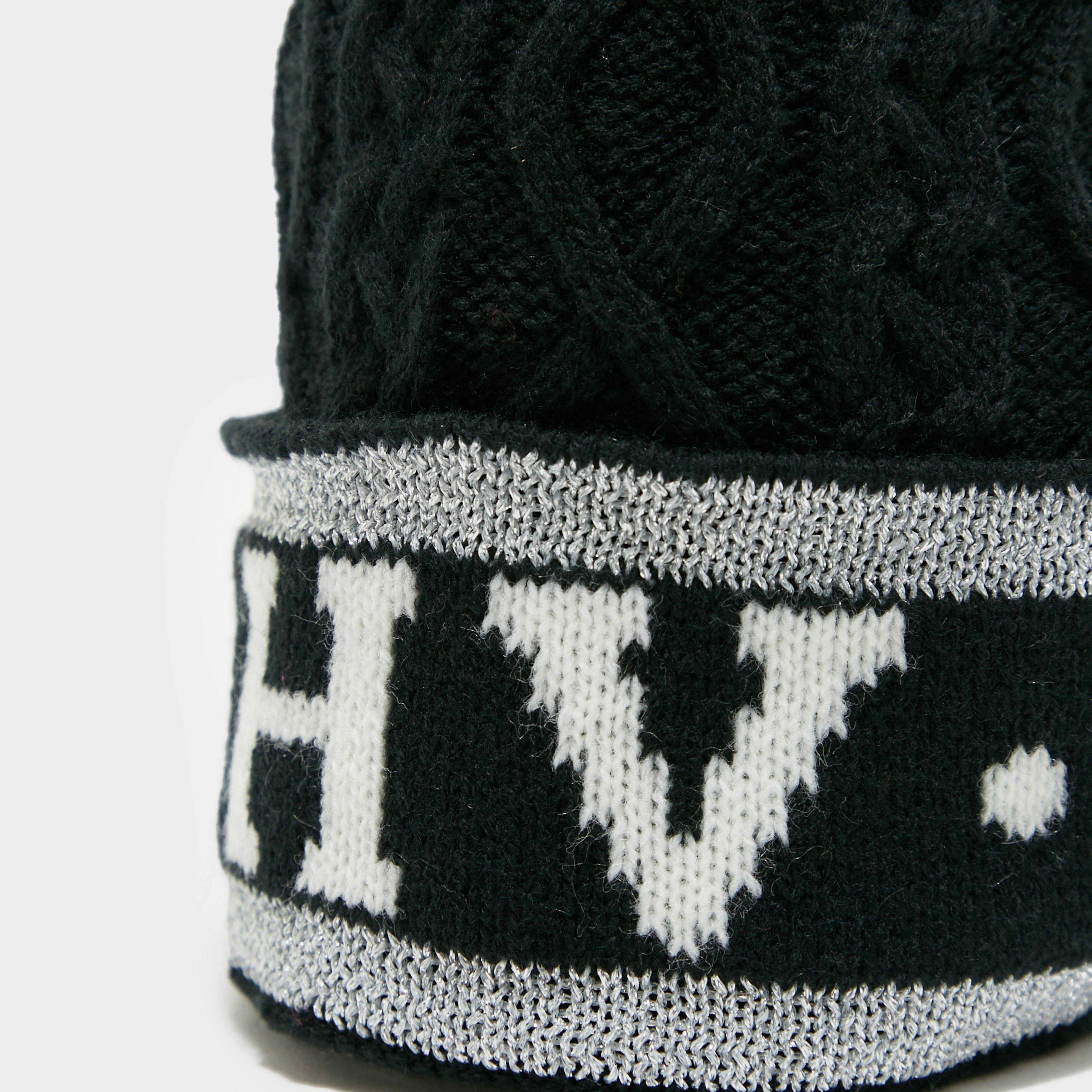 Knitted Beanie Black - Image 3