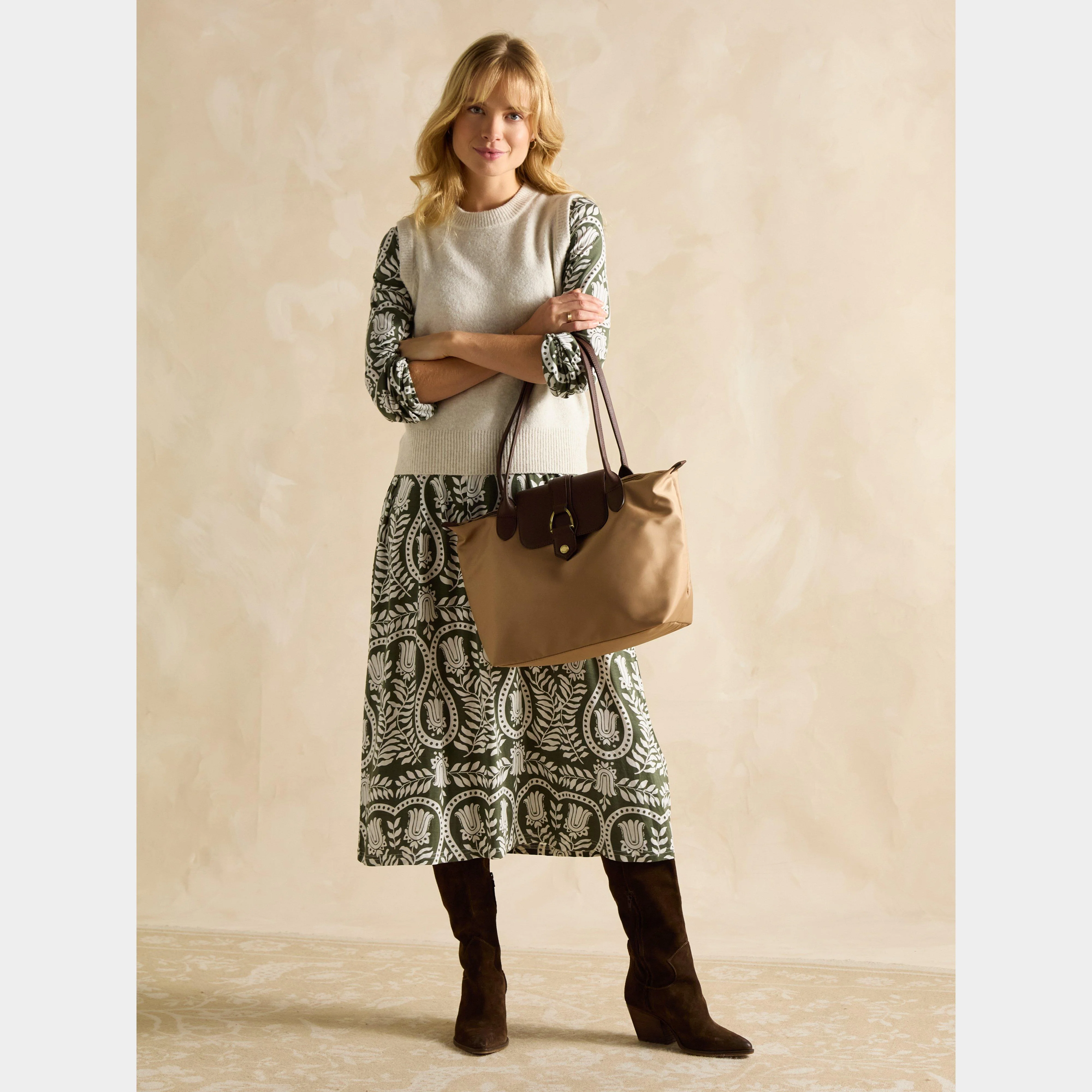 Edie Nylon Tote Neutral - Image 7