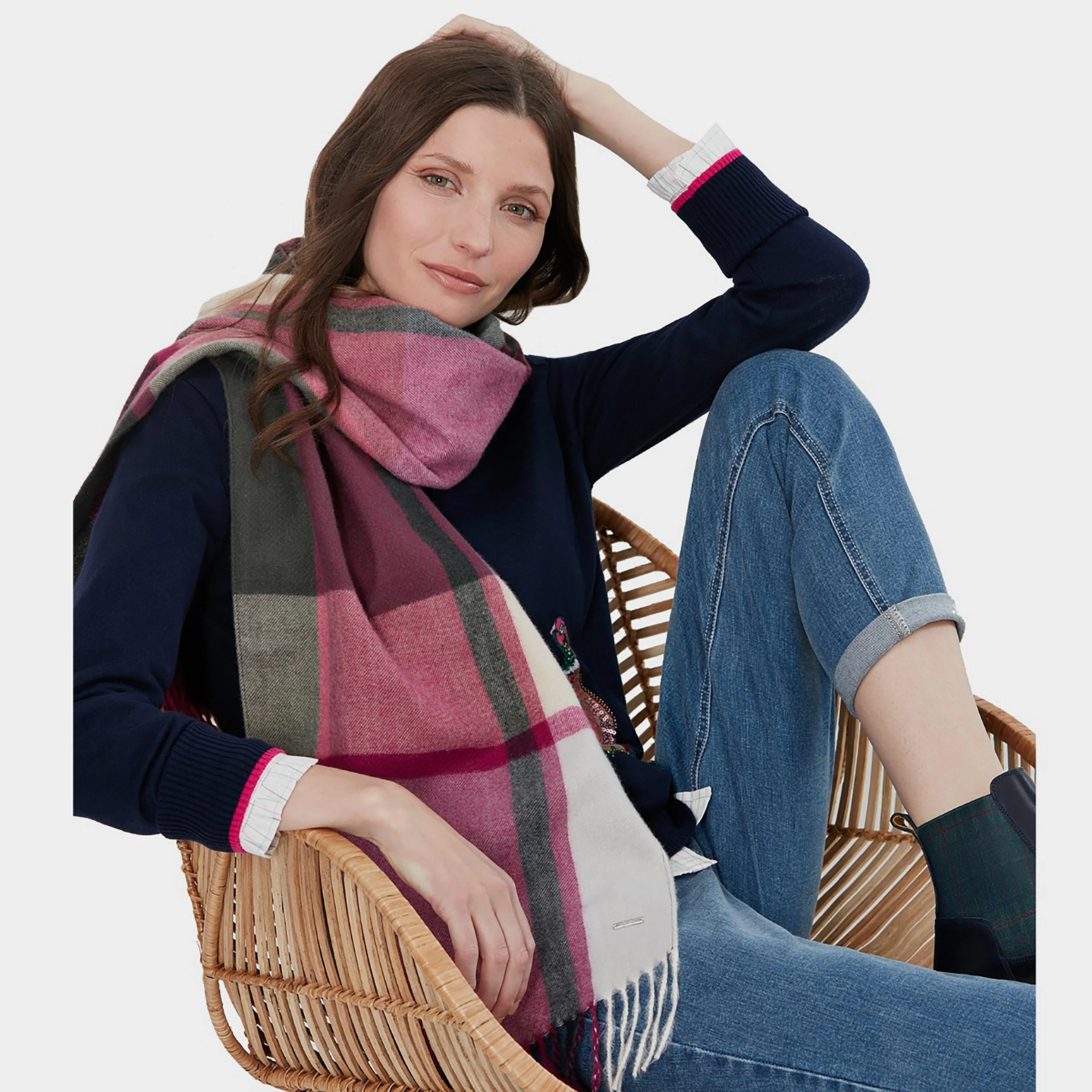 Ladies Bracken Scarf Black Check - Image 5