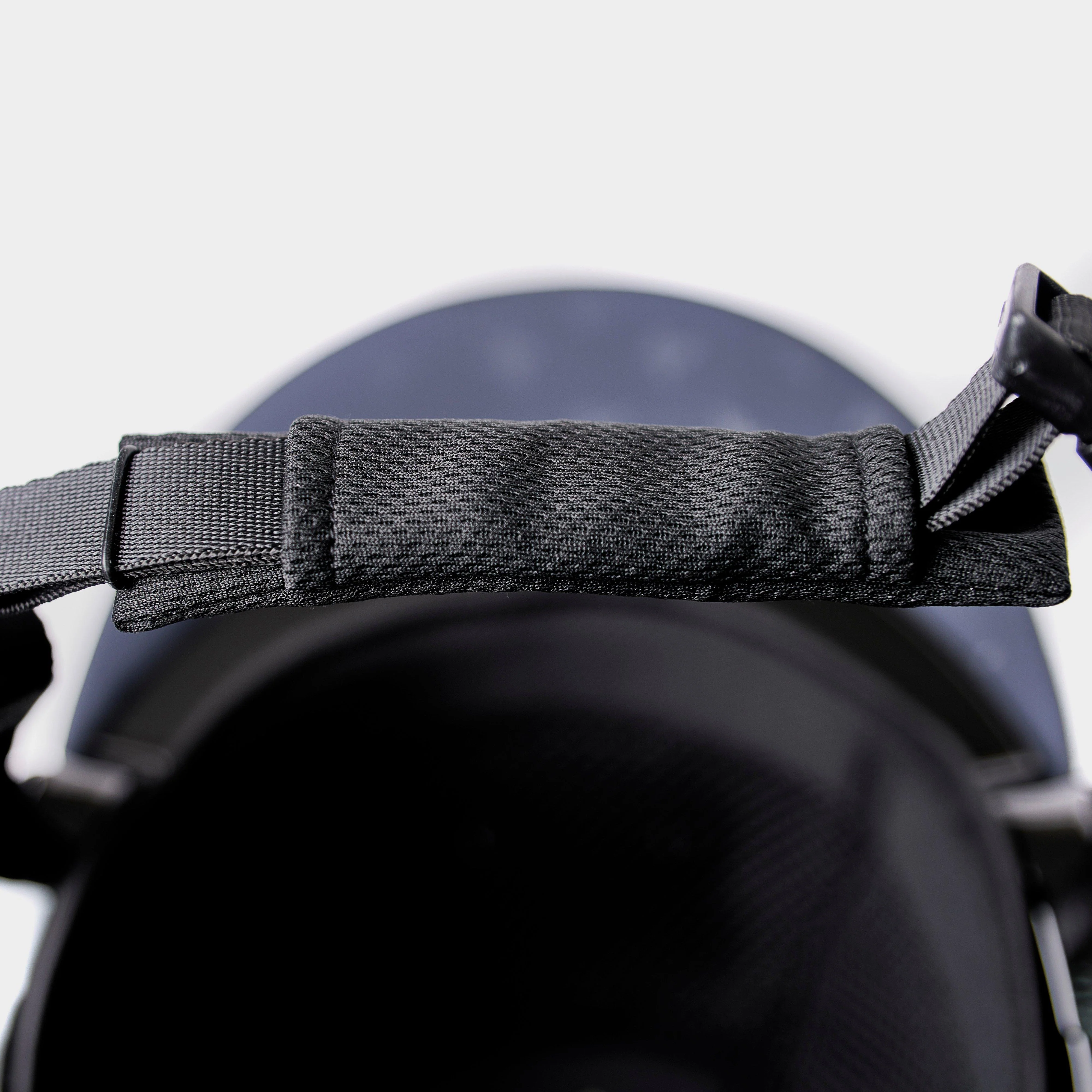 Avena Riding Hat Navy - Image 17