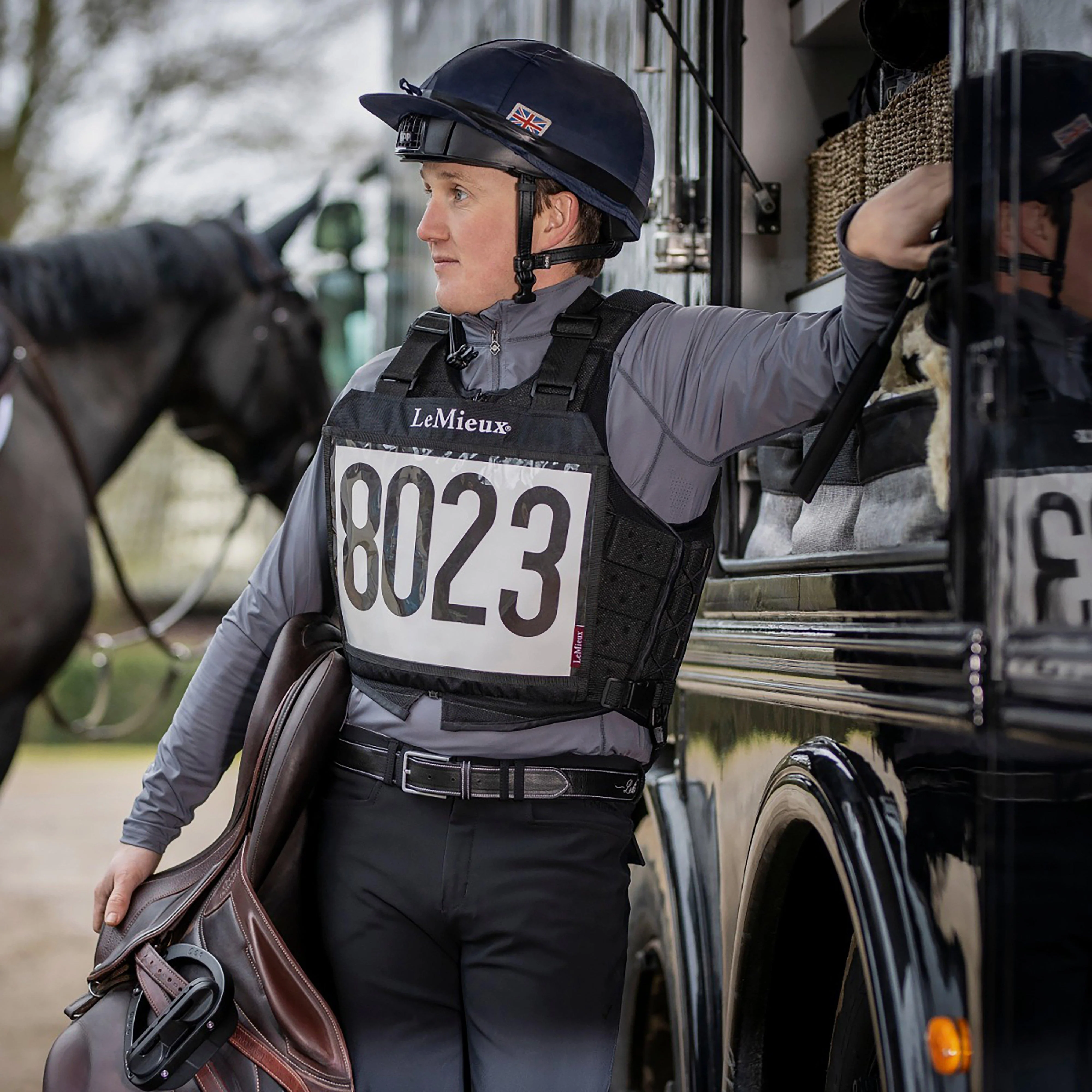 Eventing Bib Black - Image 3