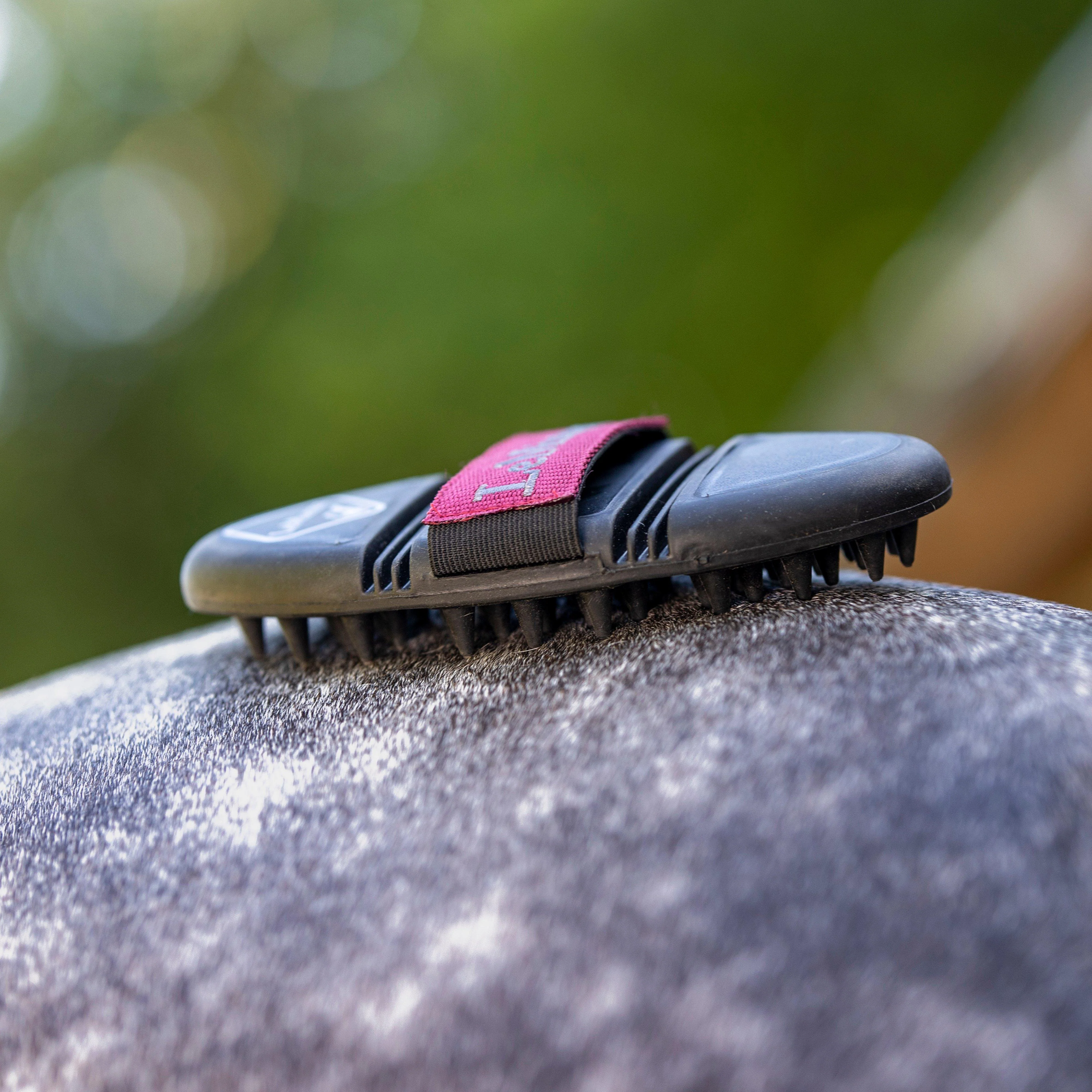 Flexi Massage Brush Black - Image 6