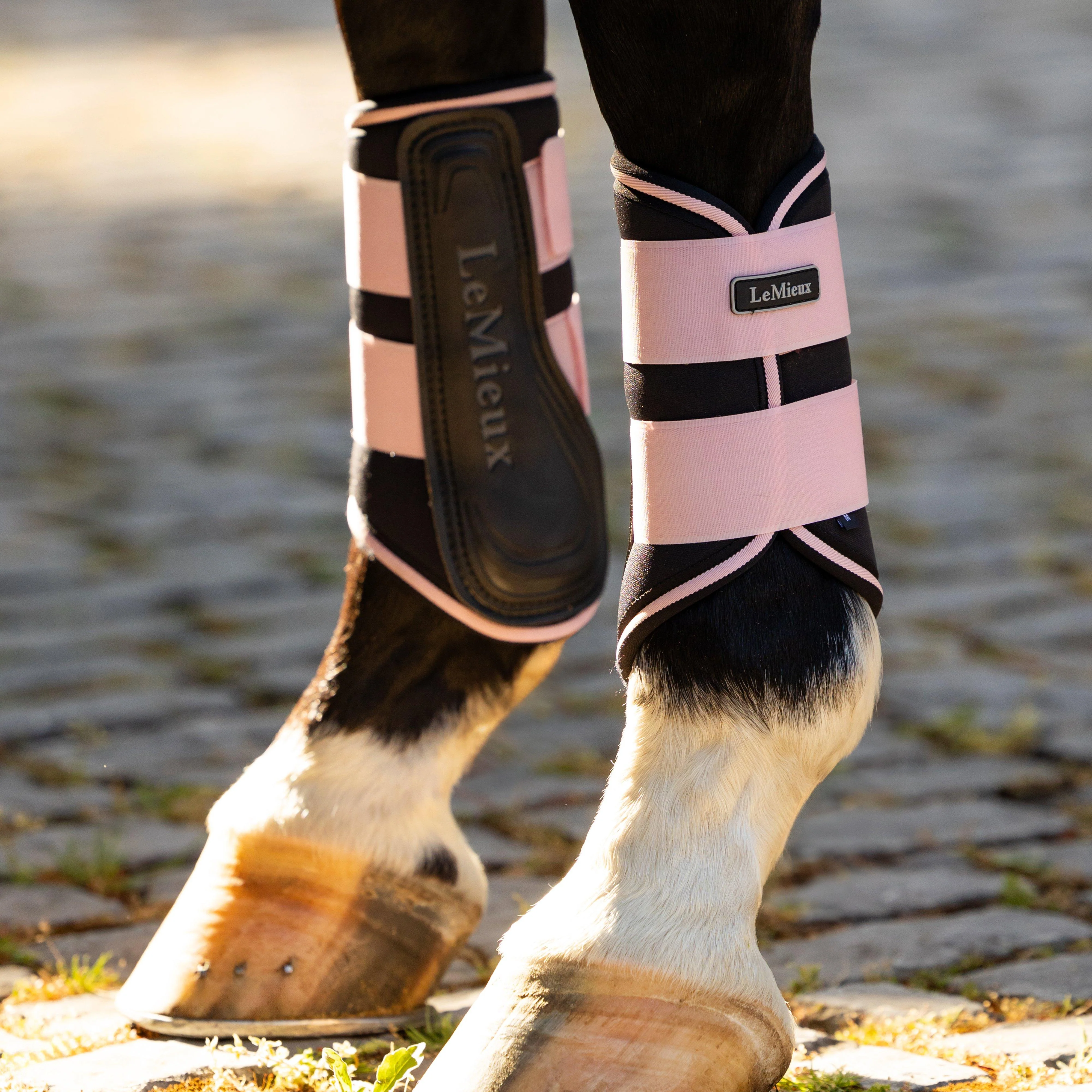 Grafter Brushing Boots Blossom - Image 4