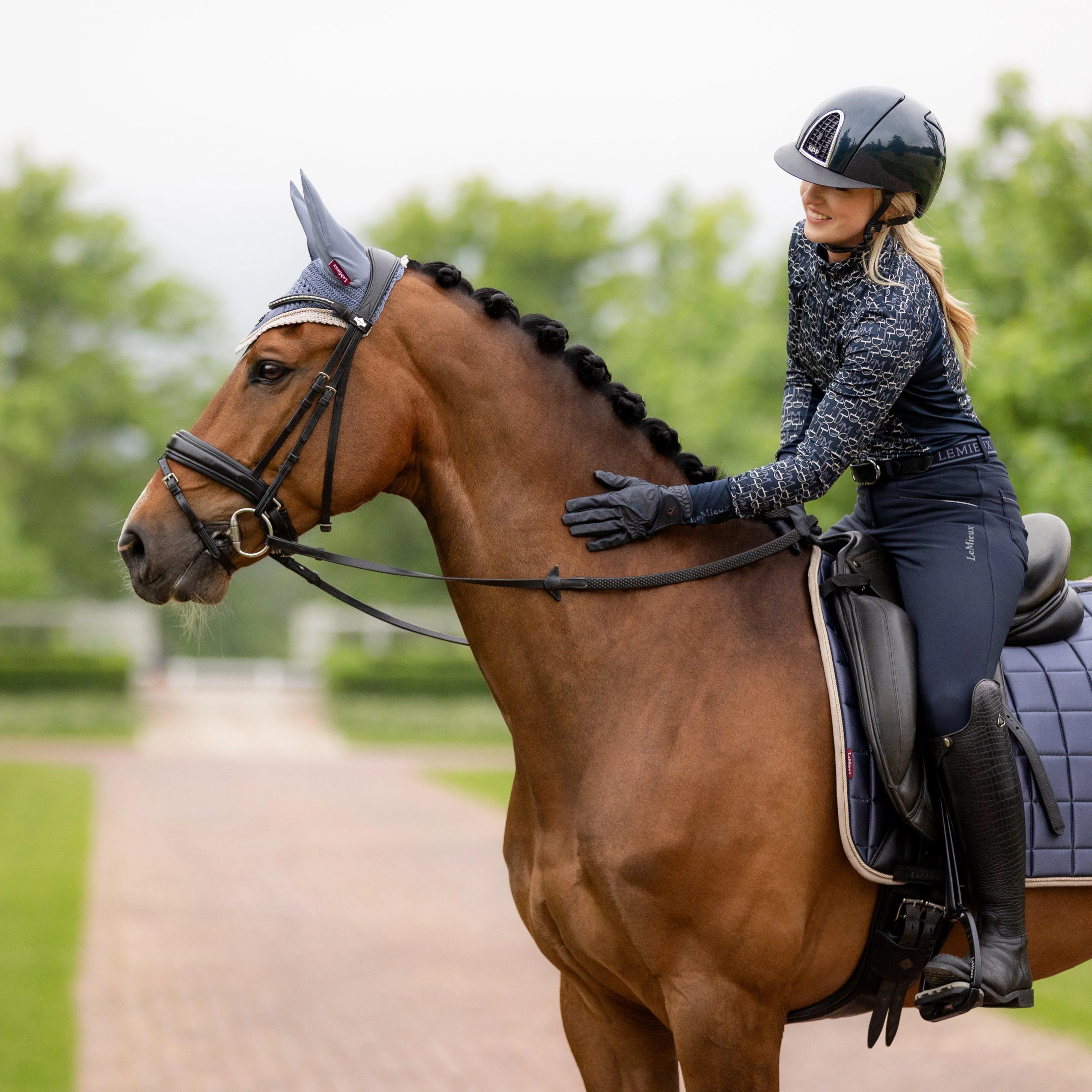 Loire Classic Dressage Saddle Pad Jay Blue - Image 12