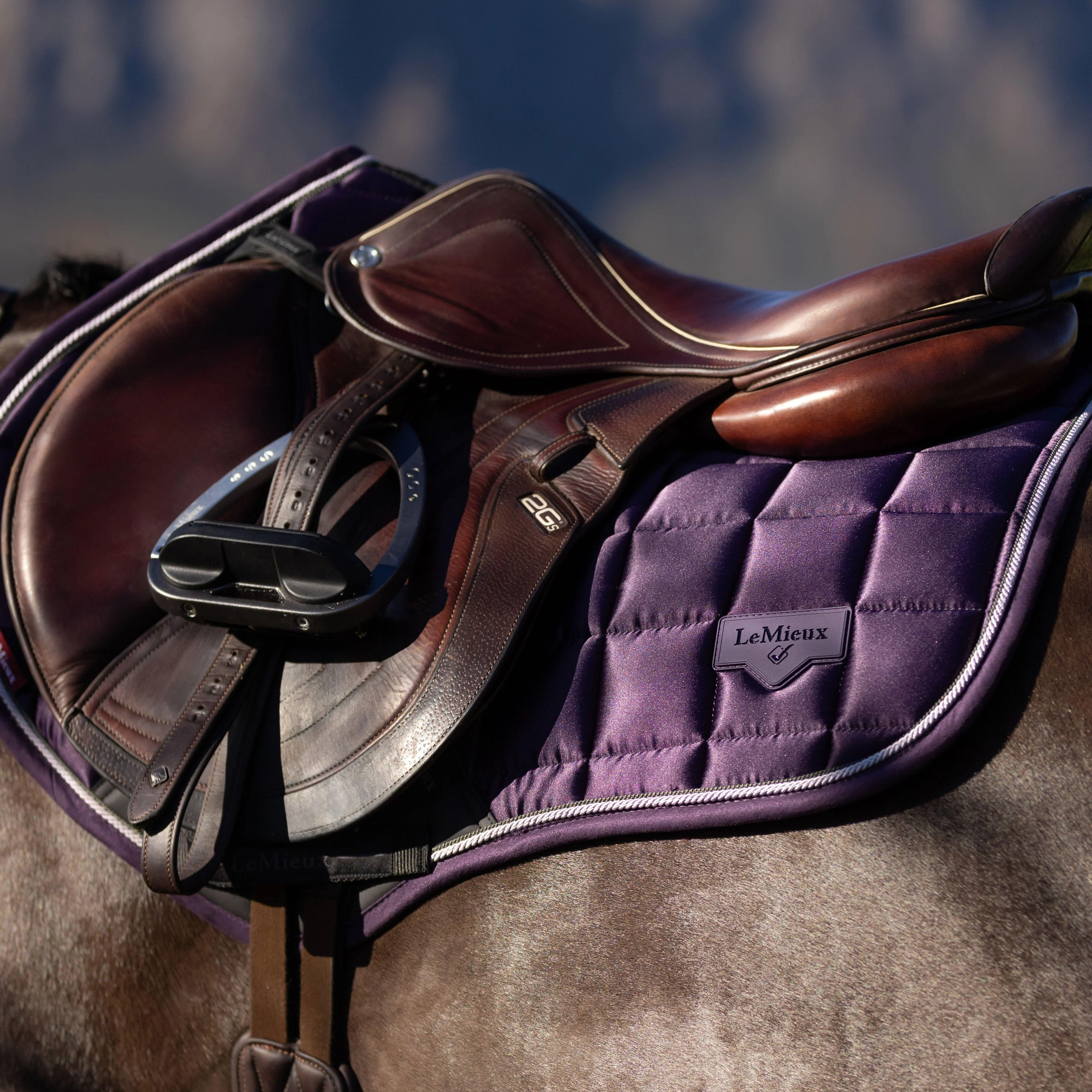 Loire Close Contact Saddle Pad Juniper - Image 3