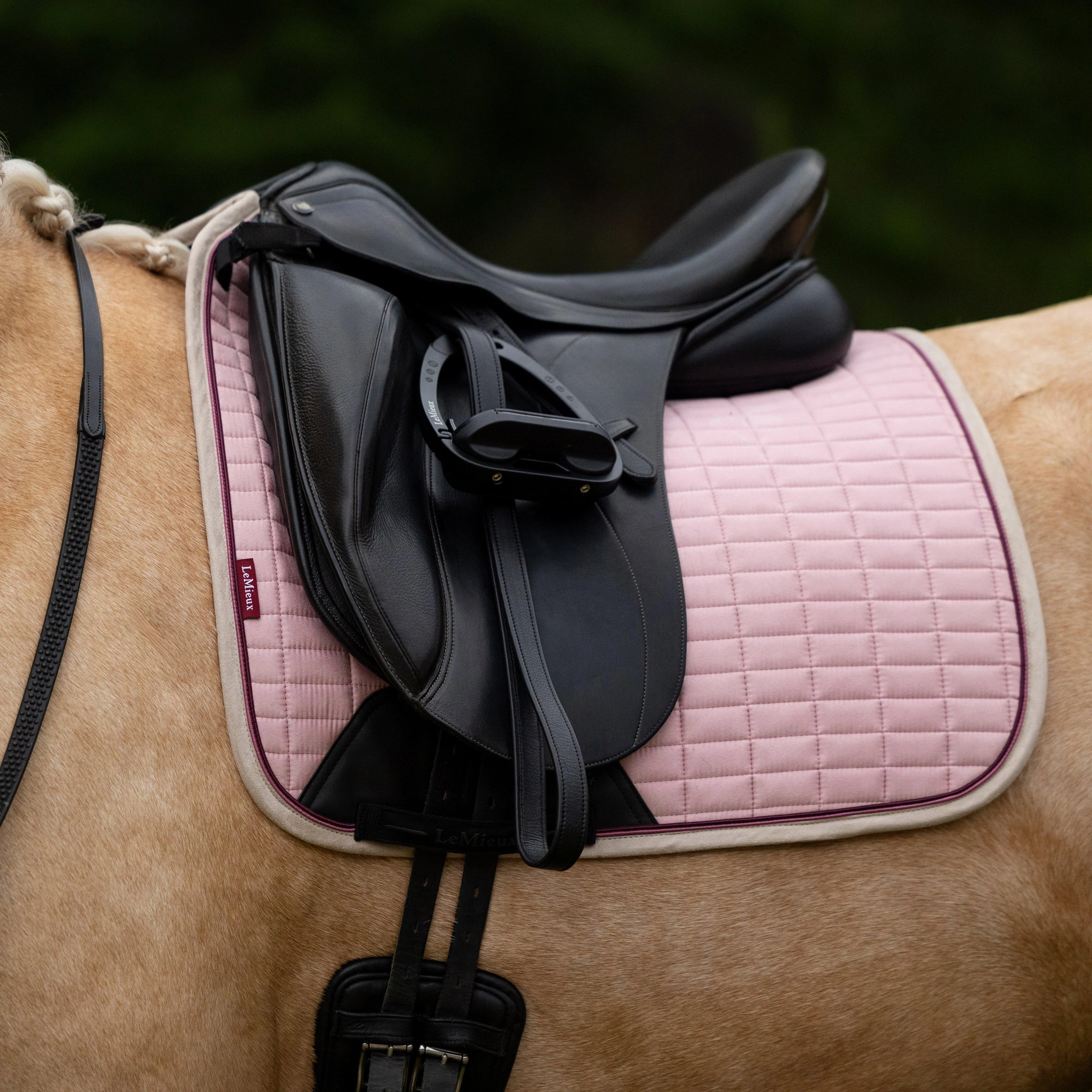 Suede Dressage Saddle Pad Blossom - Image 3