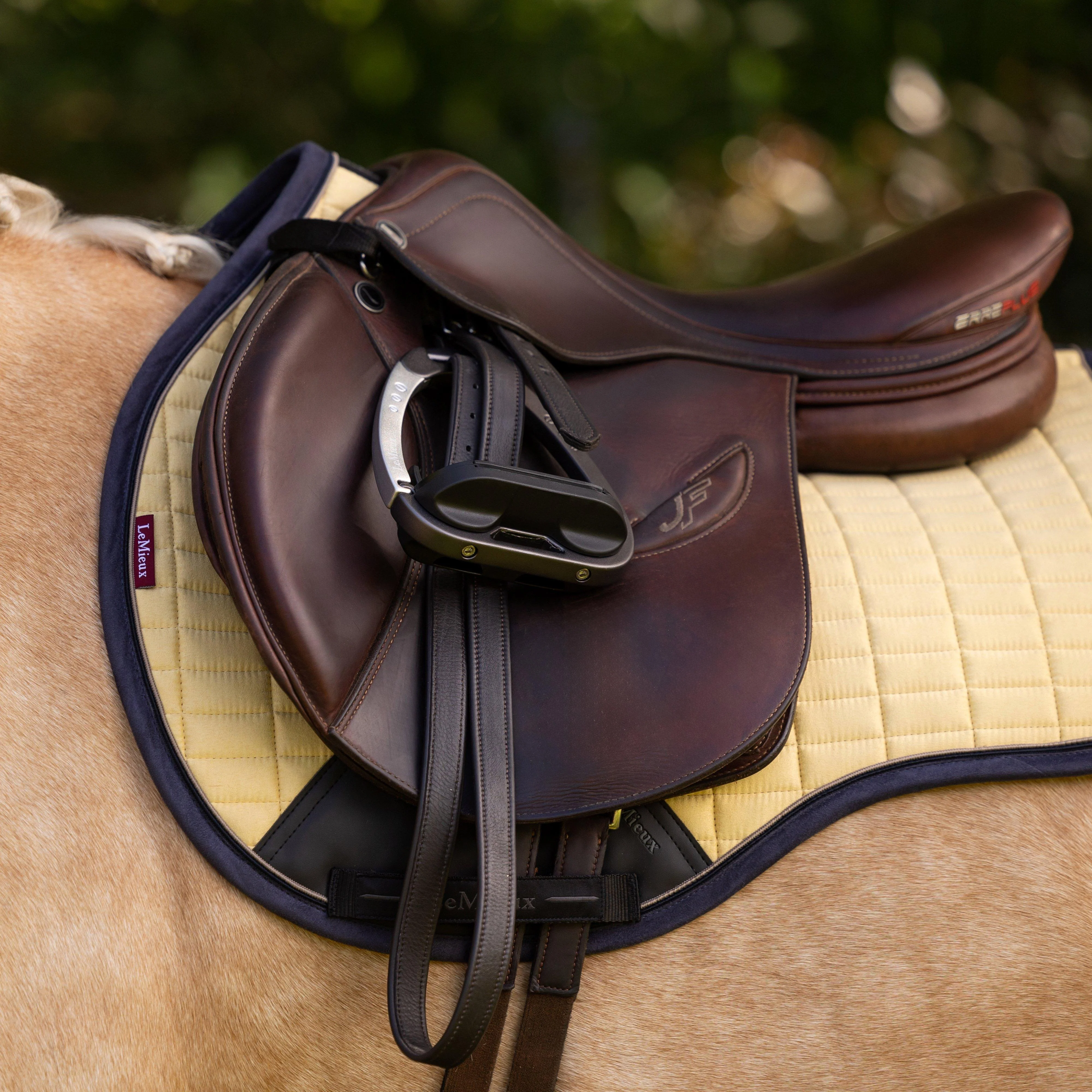Suede GP Saddle Pad Mimosa - Image 2