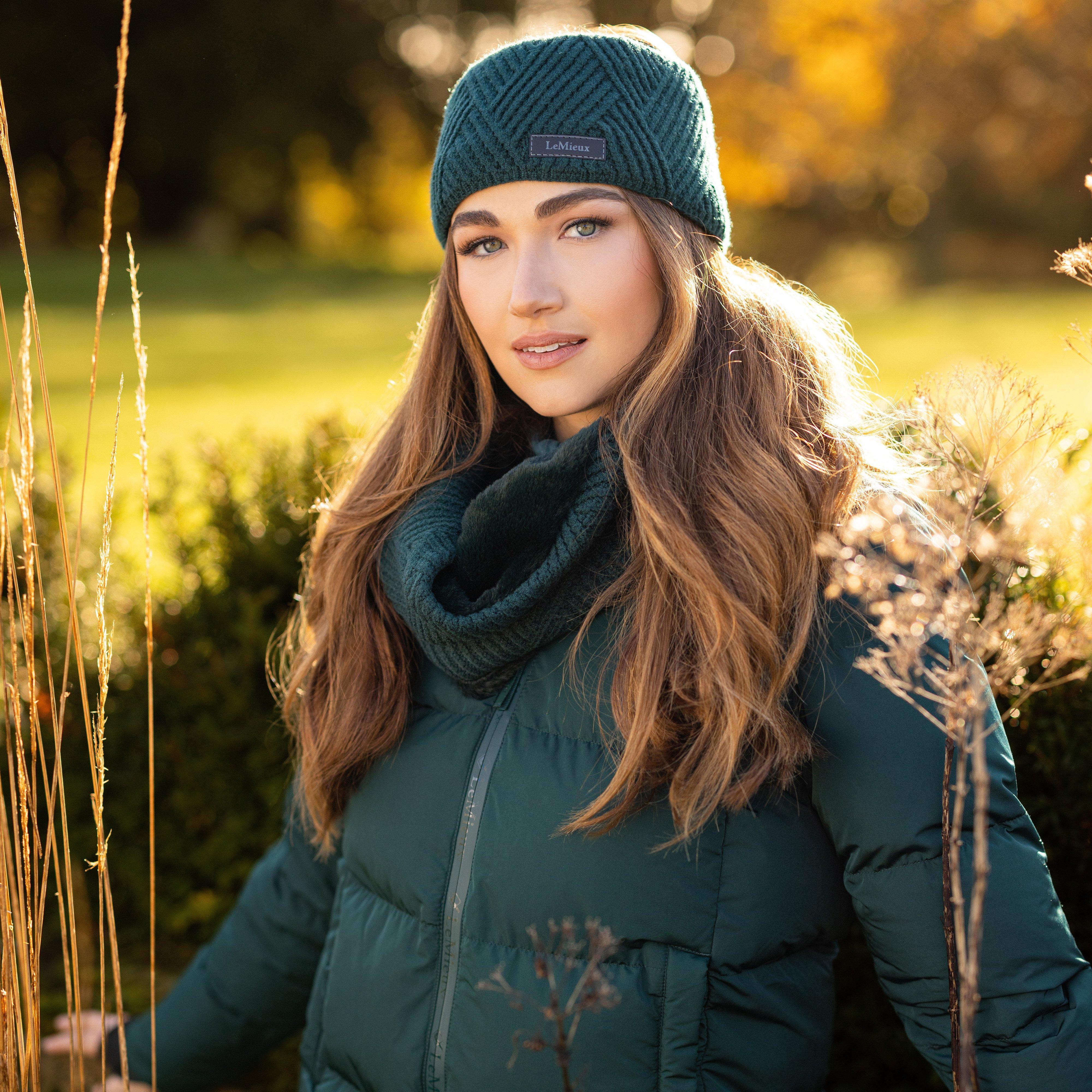 Womens Layla Snood Spruce - Image 6