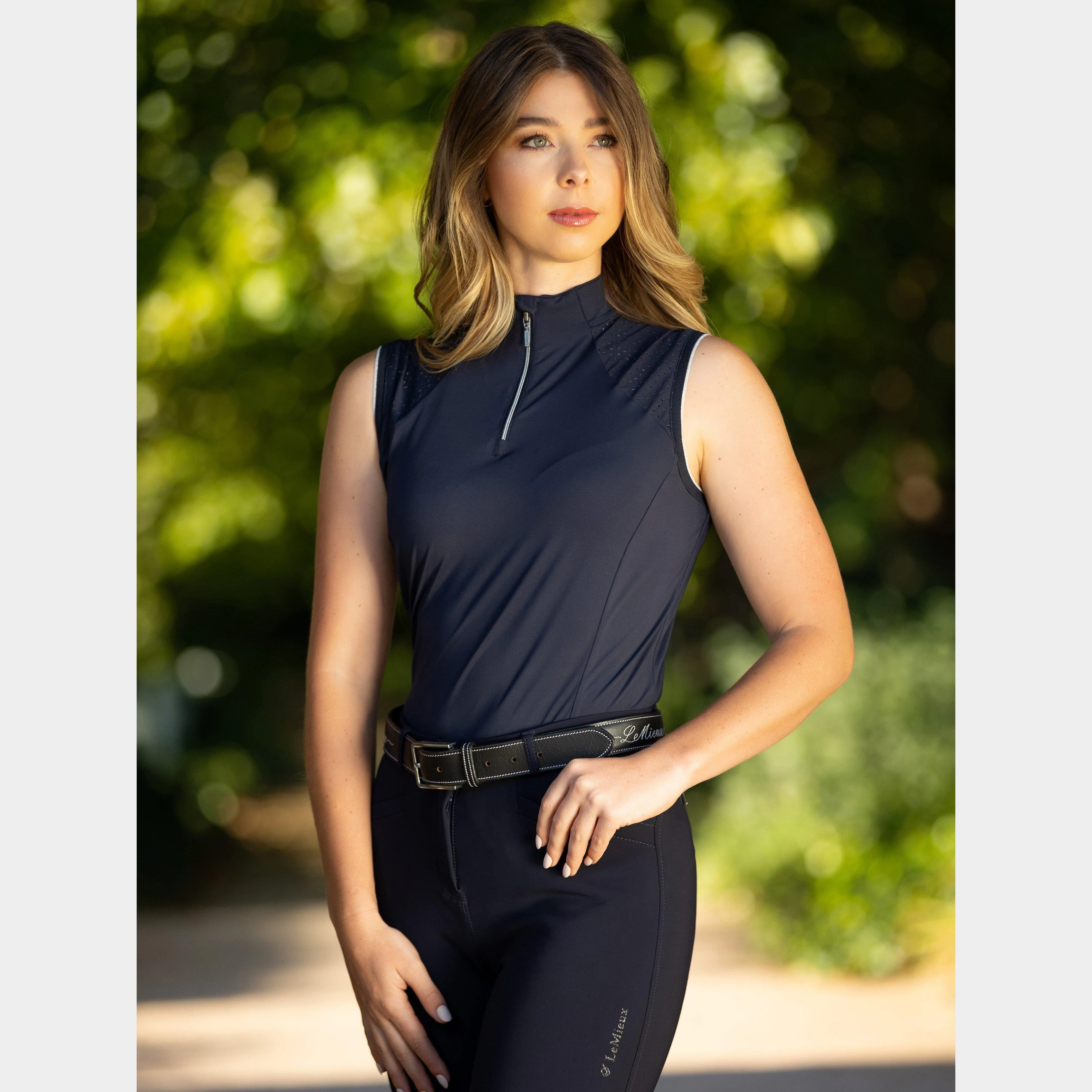 Womens Sleeveless Lazercut Base Layer Navy - Image 5