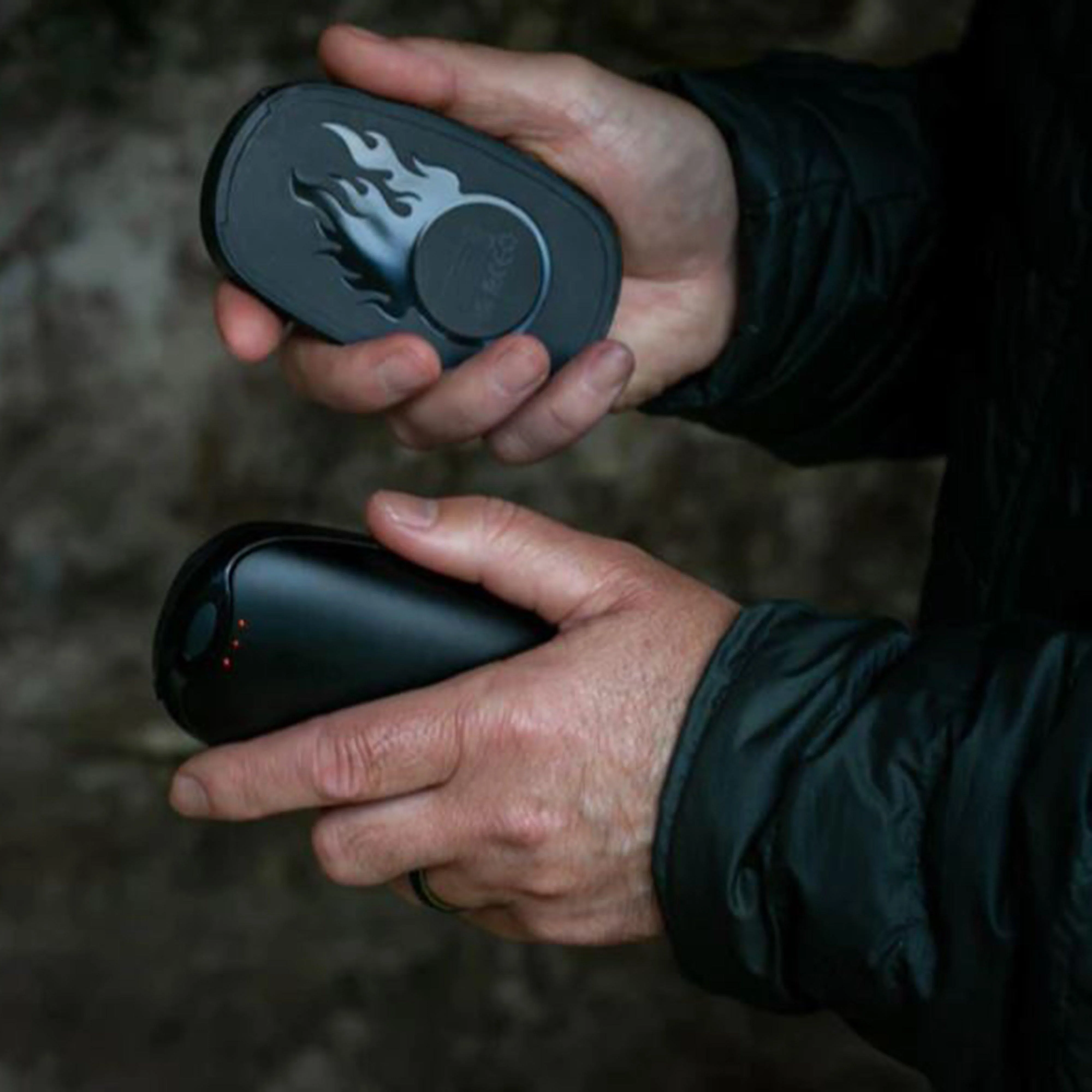Dual-Palm Rechargeable Hand Warmers Black - Image 8