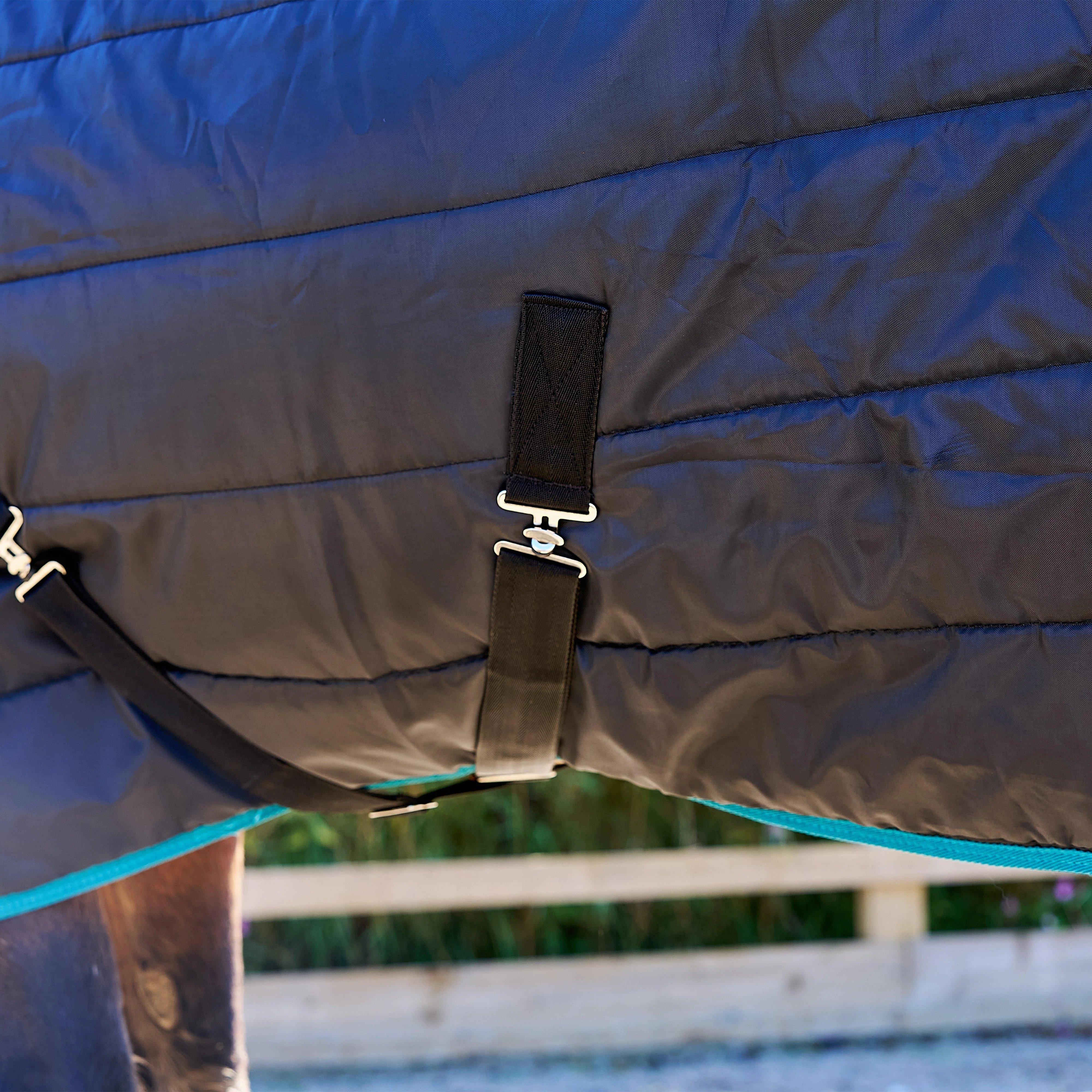 Original 250g Mediumweight Detach-A-Neck Stable Rug Black/Ocean - Image 4