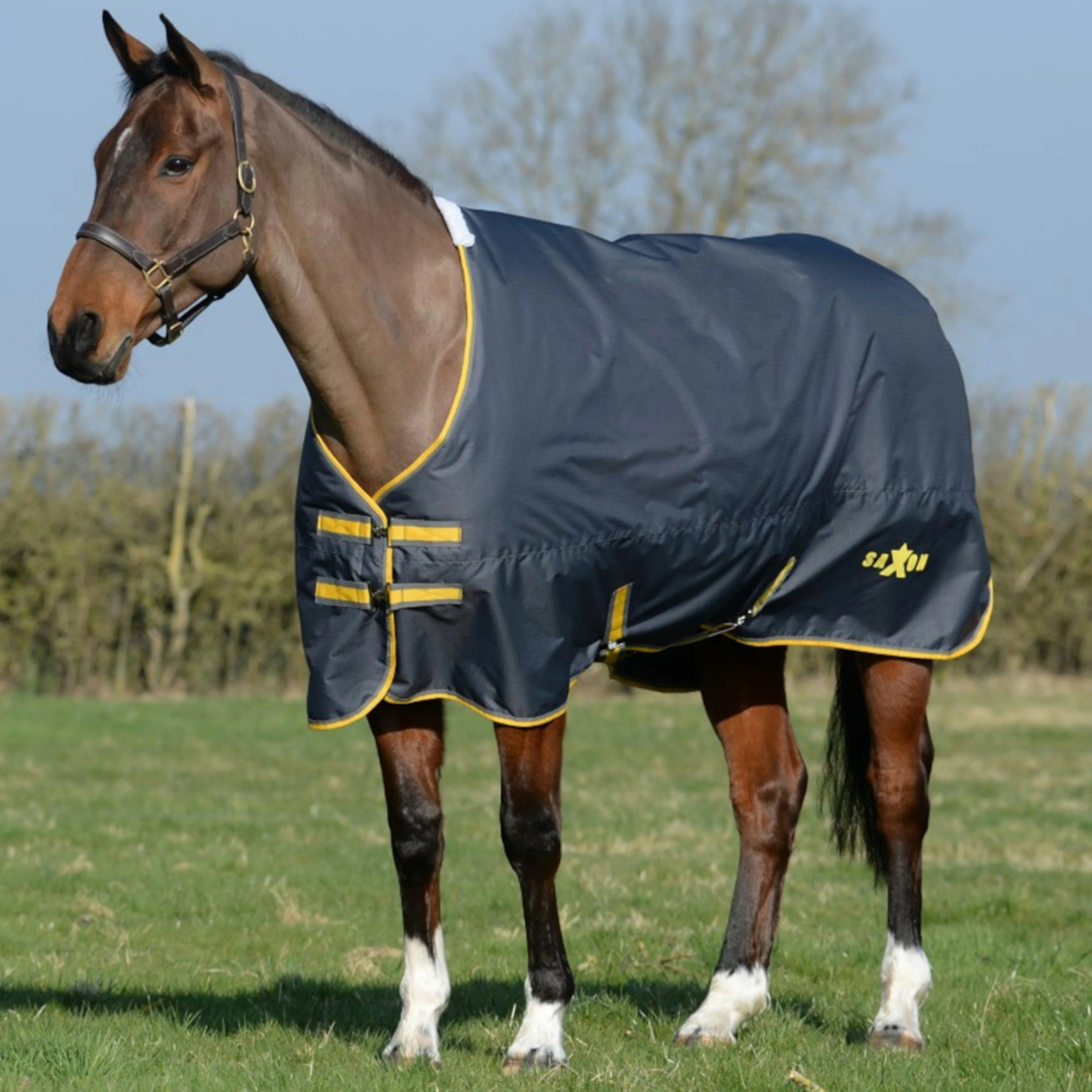 Defiant 600D Lite Weight Standard Neck Turnout Rug Dark Grey/Yellow - Image 3