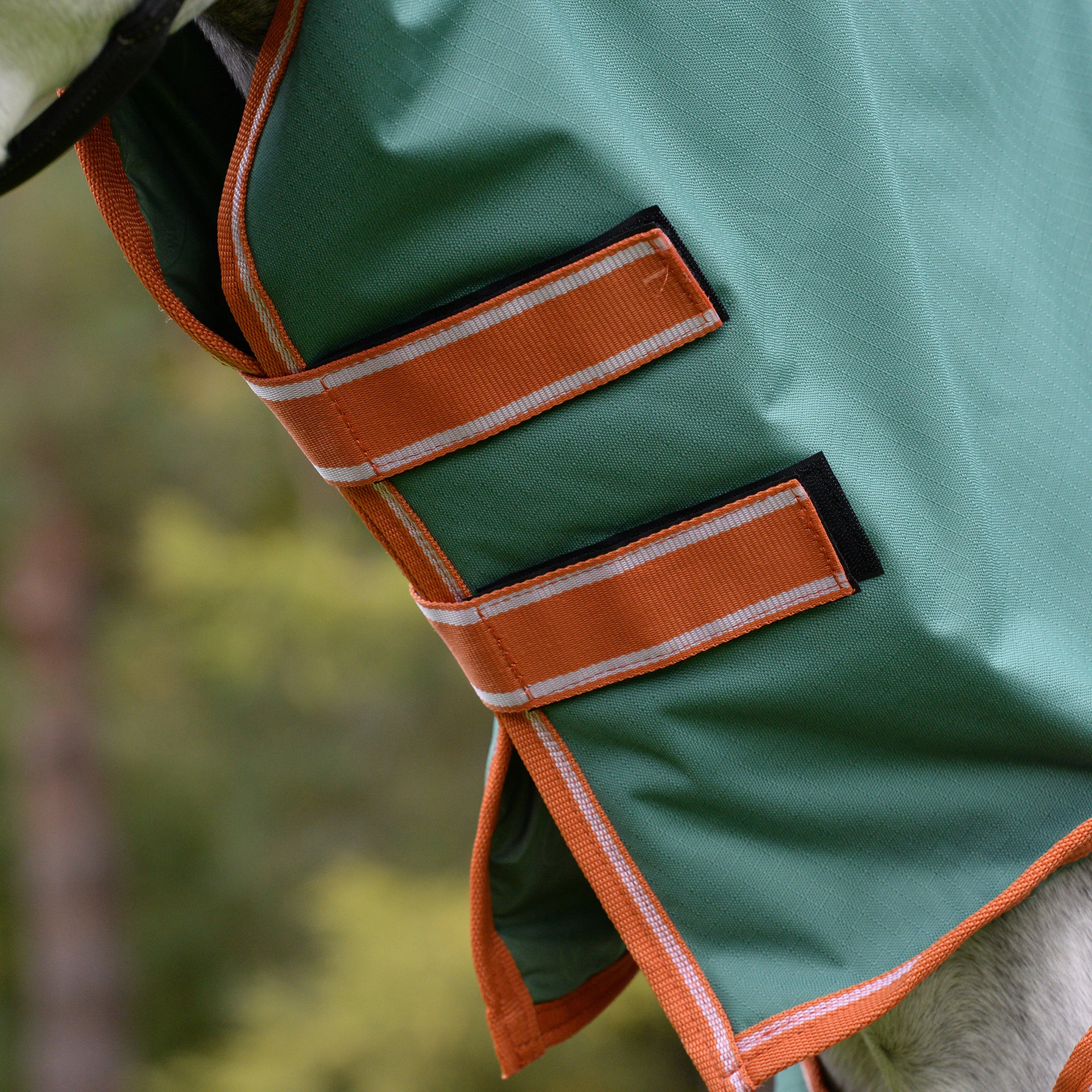 ComFiTec Tyro Combo Neck 200g Mediumweight Turnout Rug Green/Burnt Orange/White - Image 2