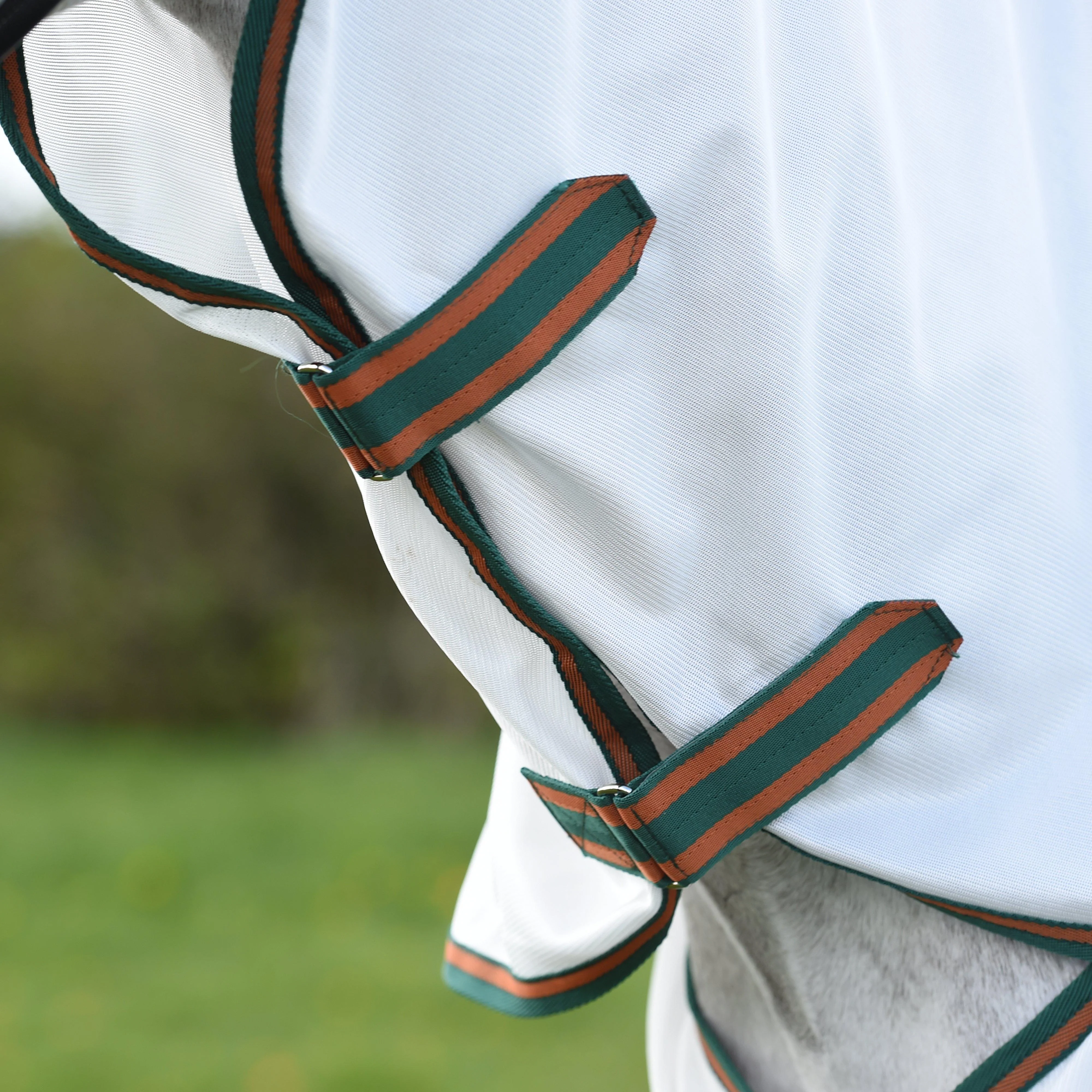 ComFiTec Tyro Mesh Combo Neck Fly Rug White/Green/Burnt Orange - Image 4