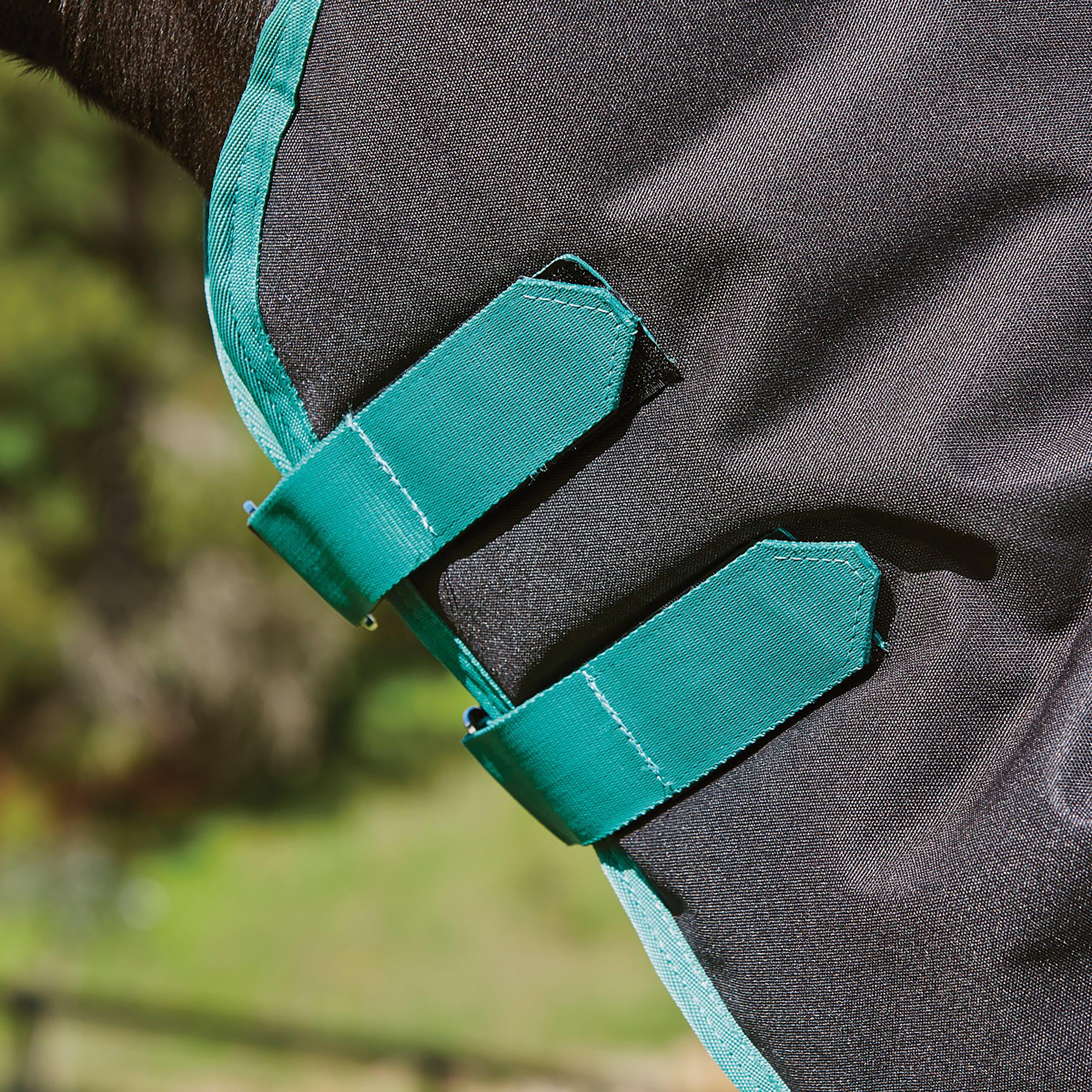 Green-Tec 900D 220g Medium Weight Detach-A-Neck Turnout Rug Black/Bottle Green - Image 6