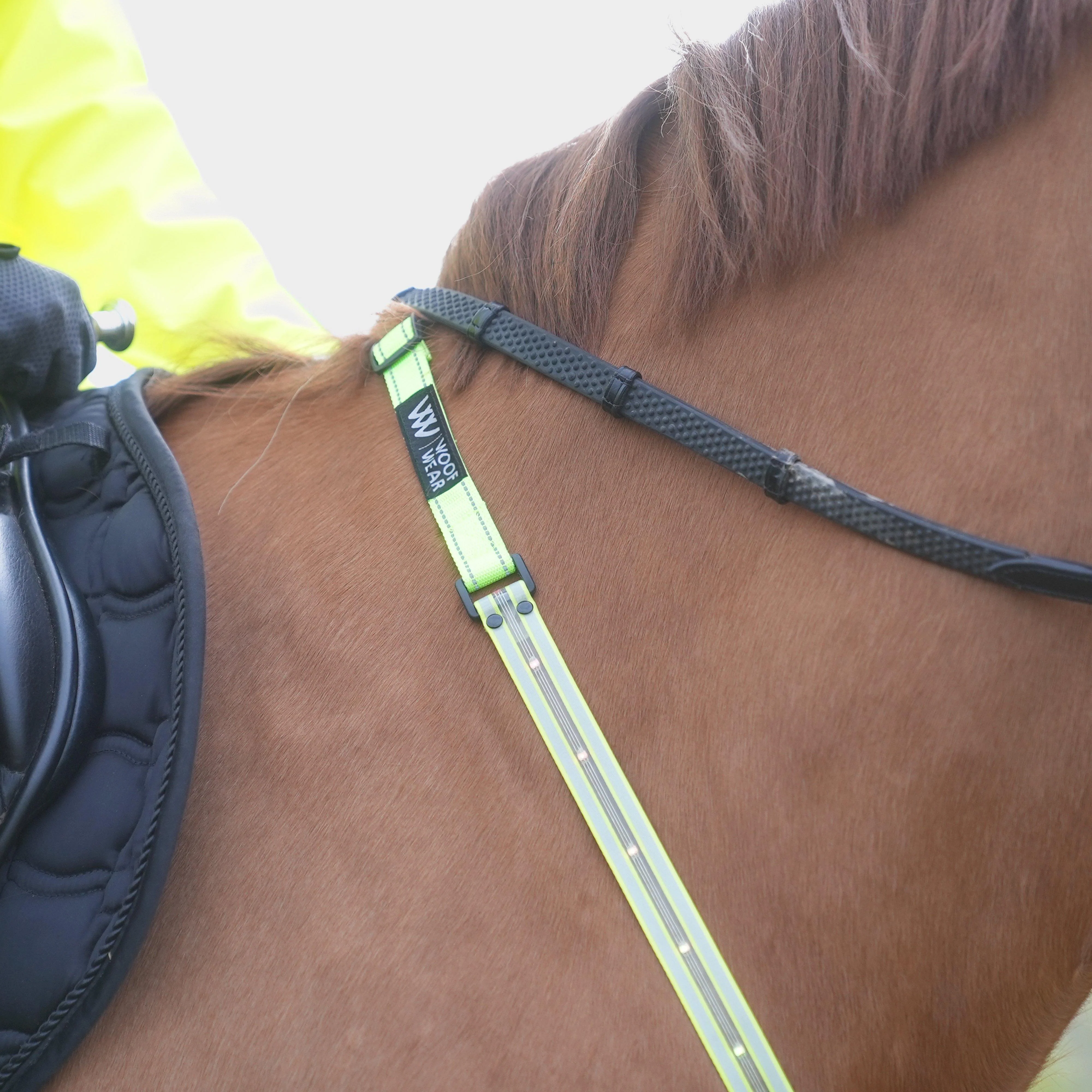 LED Neckband Yellow - Image 7