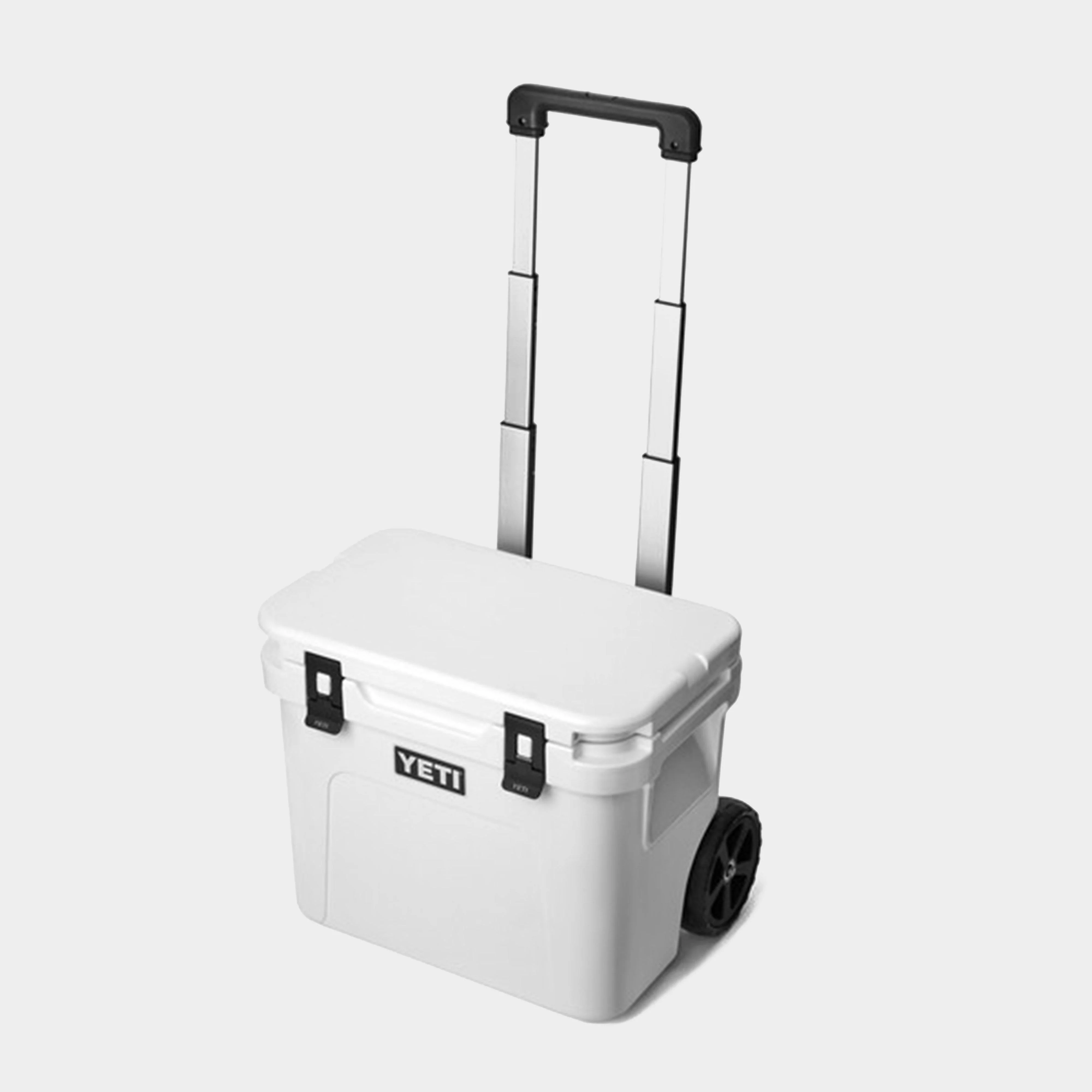 Roadie® 32 Wheeled Cool Box - Image 3